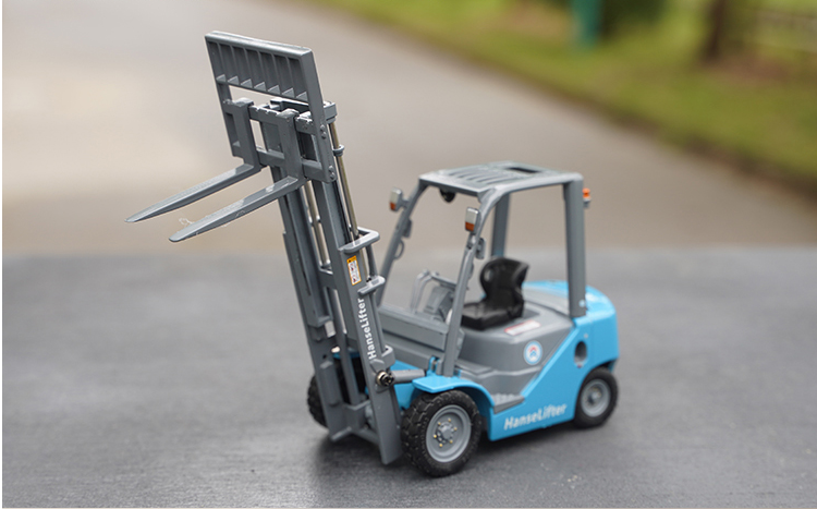 Original factory 1:25 German Hanse Lifter DIECAST engineering truck model alloy forklift truck model for gift, toy Original factory 1:25 German Hanse Lifter DIECAST engineering truck model alloy forklift truck model for gift, toy