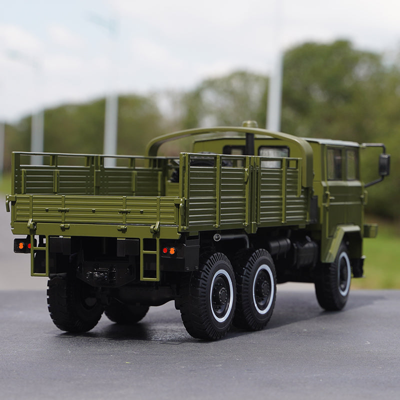 Original factory 1:24 Saic Hongyan CQ261 6×6 heavy military vehicle cross-country diecast truck alloy car model for gift, collection Original factory 1:24 Saic Hongyan CQ261 6×6 heavy military vehicle cross-country diecast truck alloy car model for gift, collection