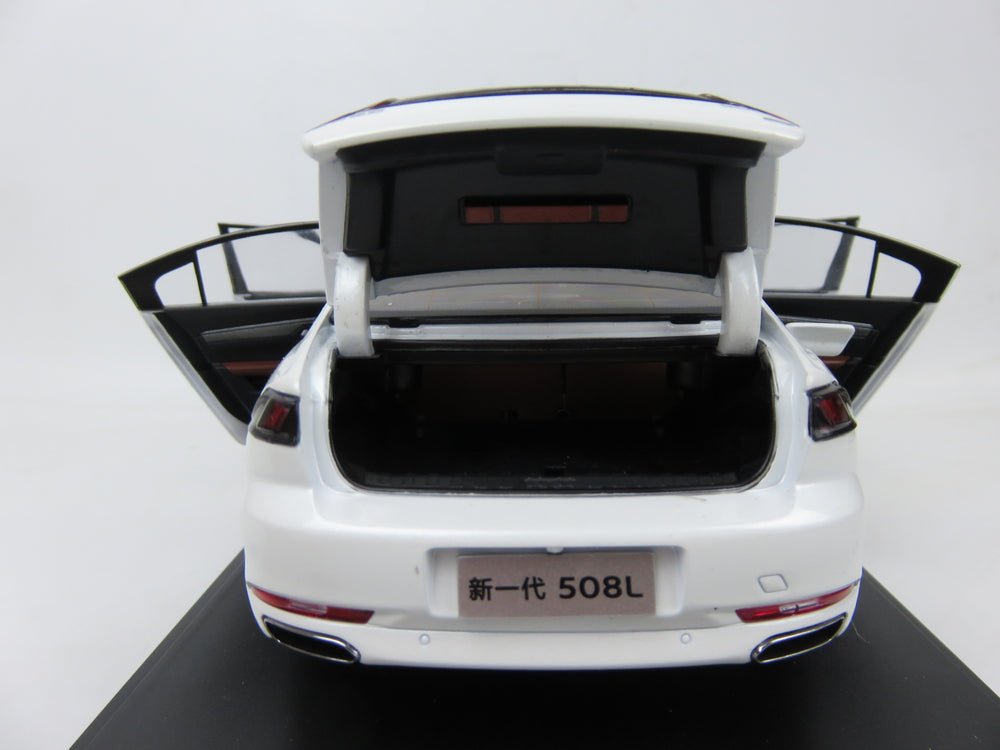 Original factory authentic 1:18 PEUGEOT new generation 508L Diecast car models for gift, toys Original factory authentic 1:18 PEUGEOT new generation 508L Diecast car models for gift, toys