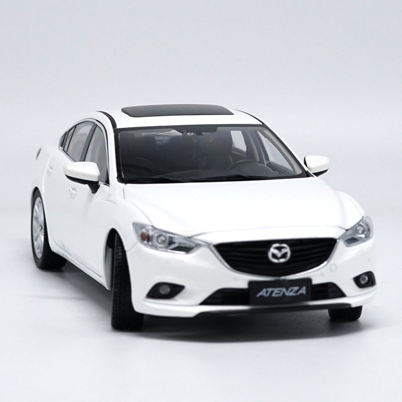 1:18 Scale Mazda 6 Atenza CX-4 red Diecast Model Car 1:18 Scale Mazda 6 Atenza CX-4 red Diecast Model Car