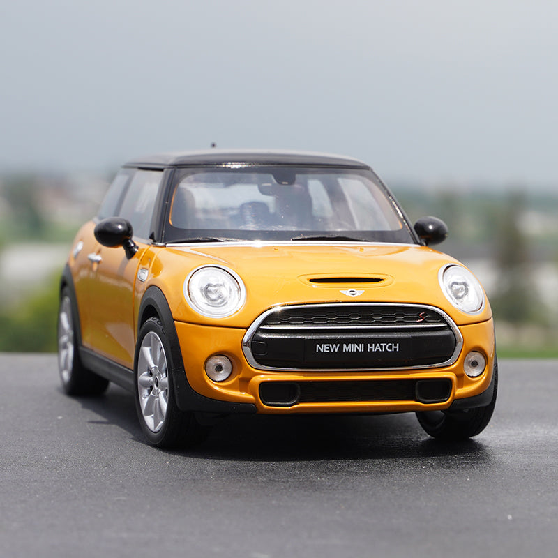 Original factory 1:18 Welly Mini cooper S new mini Hatch diecast alloysimulation toy car model for gift Original factory 1:18 Welly Mini cooper S new mini Hatch diecast alloysimulation toy car model for gift