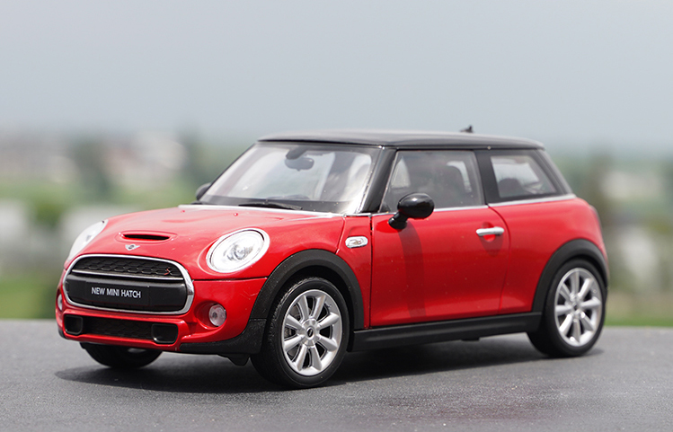 Original factory 1:18 Welly Mini cooper S new mini Hatch diecast alloysimulation toy car model for gift Original factory 1:18 Welly Mini cooper S new mini Hatch diecast alloysimulation toy car model for gift