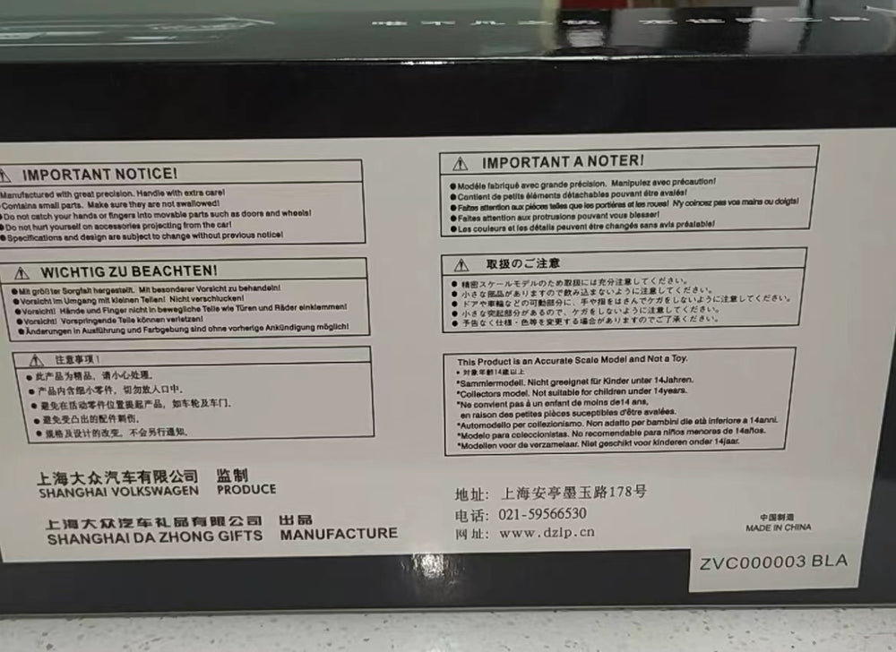 1:18 Volkswagen VW New Passat scale car model in blue color 2012 version 1:18 Volkswagen VW New Passat scale car model in blue color 2012 version