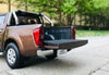 1:18 zinc alloy brown/white/red diecast NISSAN NAVARA OFF-road vehicle pickup truck models 1:18 zinc alloy brown/white/red diecast NISSAN NAVARA OFF-road vehicle pickup truck models