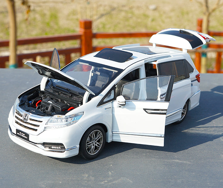 ORIGINAL Brown/White 1:18 Scale Honda MPV Elysion 2016 Diecast Car Model with small gift ORIGINAL Brown/White 1:18 Scale Honda MPV Elysion 2016 Diecast Car Model with small gift