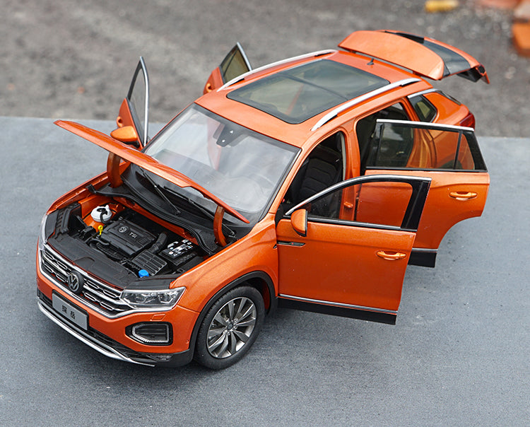 Original 1/18 FAW-Volkswagen TAYRON SUV Zinc Alloy Car model With small gift Original 1/18 FAW-Volkswagen TAYRON SUV Zinc Alloy Car model With small gift