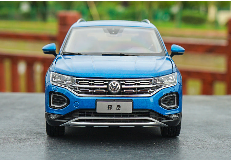 Original 1/18 FAW-Volkswagen TAYRON SUV Zinc Alloy Car model With small gift Original 1/18 FAW-Volkswagen TAYRON SUV Zinc Alloy Car model With small gift