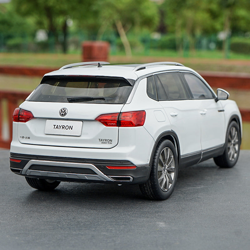 Original 1/18 FAW-Volkswagen TAYRON SUV Zinc Alloy Car model With small gift Original 1/18 FAW-Volkswagen TAYRON SUV Zinc Alloy Car model With small gift