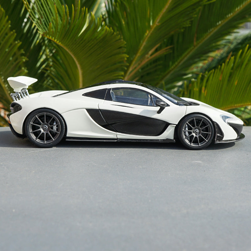 Original 1:18 Scale Diecast Model McLaren P1 Replica Car Models Roadster with small gift Original 1:18 Scale Diecast Model McLaren P1 Replica Car Models Roadster with small gift