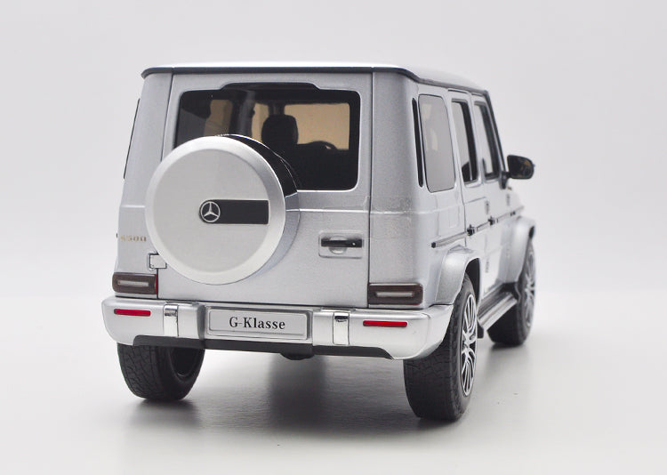 Original AR Almost real Minichamps 1:18 Mercedes-Benz G-Class G500 new GW463 diecast car model with small gift Original AR Almost real Minichamps 1:18 Mercedes-Benz G-Class G500 new GW463 diecast car model with small gift