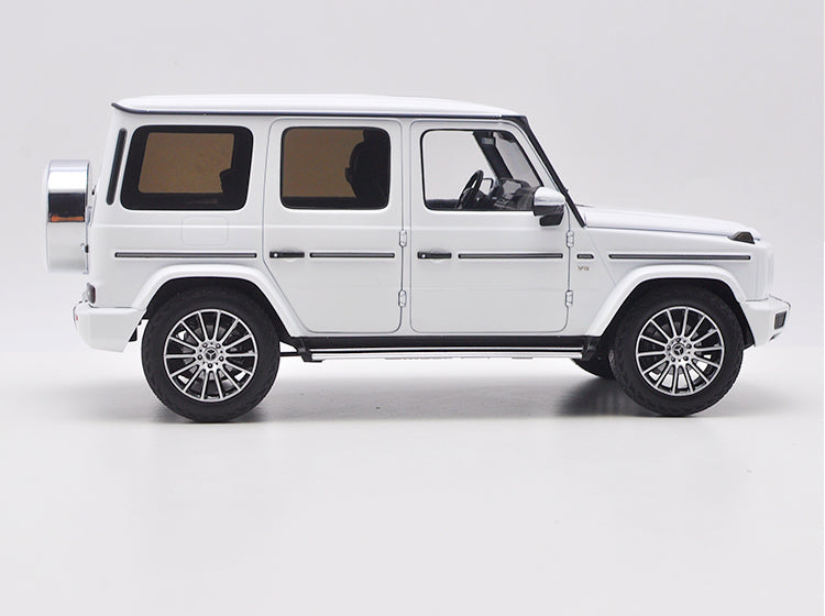 Original AR Almost real Minichamps 1:18 Mercedes-Benz G-Class G500 new GW463 diecast car model with small gift Original AR Almost real Minichamps 1:18 Mercedes-Benz G-Class G500 new GW463 diecast car model with small gift