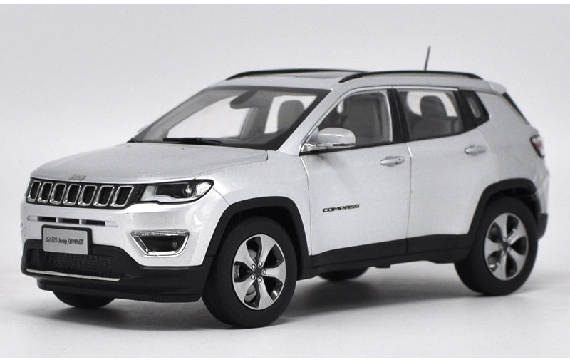 Original Authorized Authentic 1:18 Jeep Compass Die Cast Model Classic toy models for christmas/Birthday gift, collection Original Authorized Authentic 1:18 Jeep Compass Die Cast Model Classic toy models for christmas/Birthday gift, collection