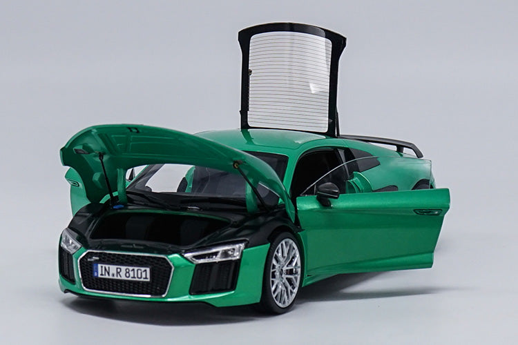 Original Authorized Authentic 1/18 Scale Audi R8 V10 plus NEW R8 Diecast roadster Car Model for birthday/christmas gift,collection Original Authorized Authentic 1/18 Scale Audi R8 V10 plus NEW R8 Diecast roadster Car Model for birthday/christmas gift,collection
