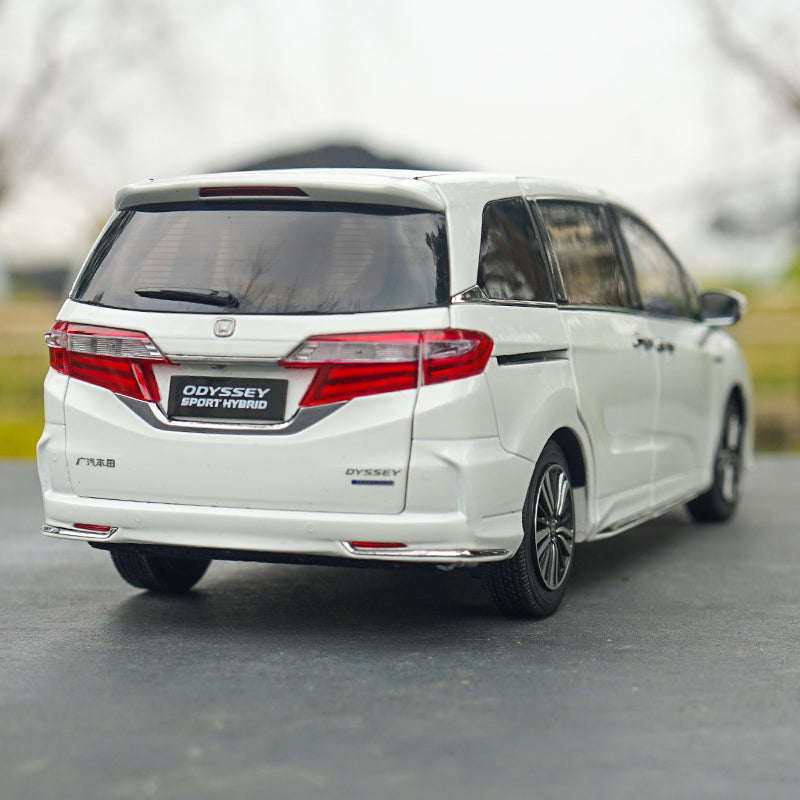 Original exquisite diecast 2019 New 1:18 Honda Odyssey hybrid diecast car model for collection, gift Original exquisite diecast 2019 New 1:18 Honda Odyssey hybrid diecast car model for collection, gift
