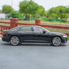 Original factory 1:18 Dealer Edition Audi A6L 2019 Die Cast Model Black with small gift Original factory 1:18 Dealer Edition Audi A6L 2019 Die Cast Model Black with small gift