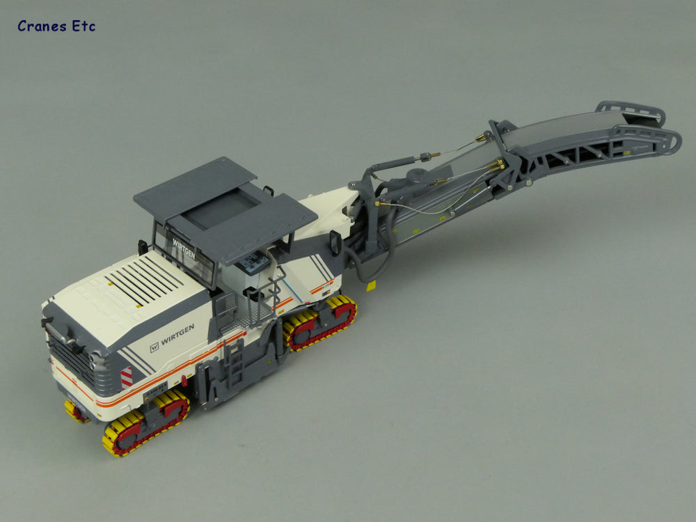 Original factory rare 1:35 scale diecast Wirtgen W215 Milling machine models for sale Original factory rare 1:35 scale diecast Wirtgen W215 Milling machine models for sale