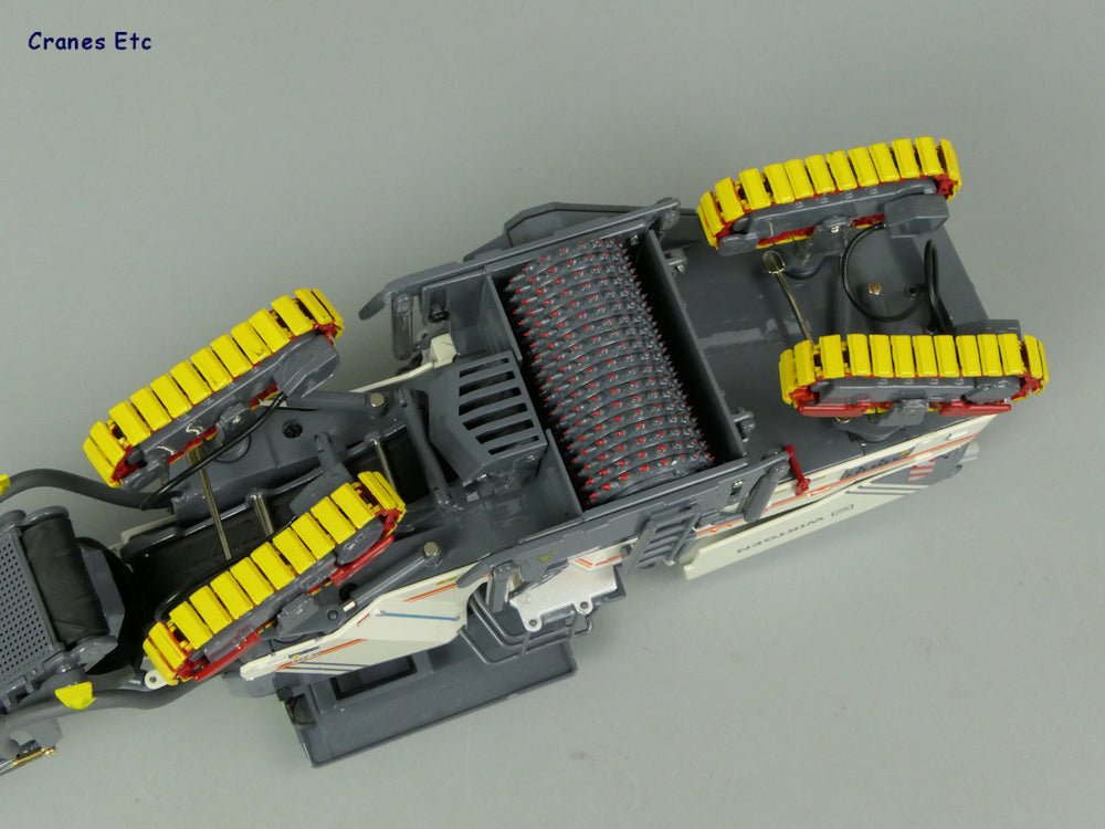 Original factory rare 1:35 scale diecast Wirtgen W215 Milling machine models for sale Original factory rare 1:35 scale diecast Wirtgen W215 Milling machine models for sale