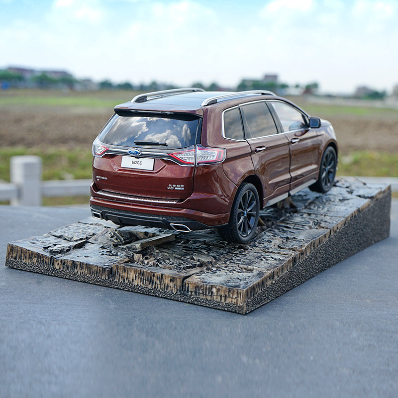 Original factory authentic 1:18 FORD EDGE 2016 diecast SUV car model with small gift Original factory authentic 1:18 FORD EDGE 2016 diecast SUV car model with small gift
