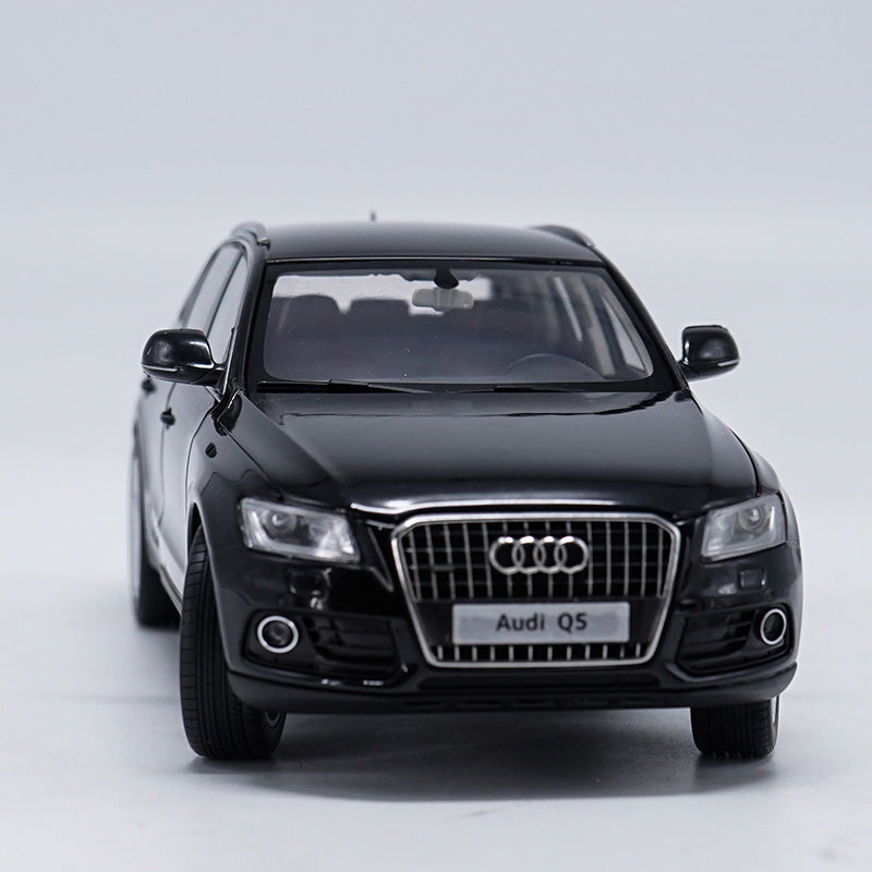 1:18 zinc alloy scale Car Model Audi Q5 Suv 2013 1:18 zinc alloy scale Car Model Audi Q5 Suv 2013