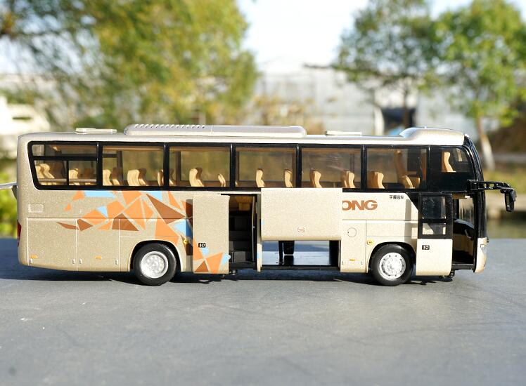Hot sell 1:42 Yutong ZK6118HQY8Y zinc alloy double-deck bus models for sale Hot sell 1:42 Yutong ZK6118HQY8Y zinc alloy double-deck bus models for sale