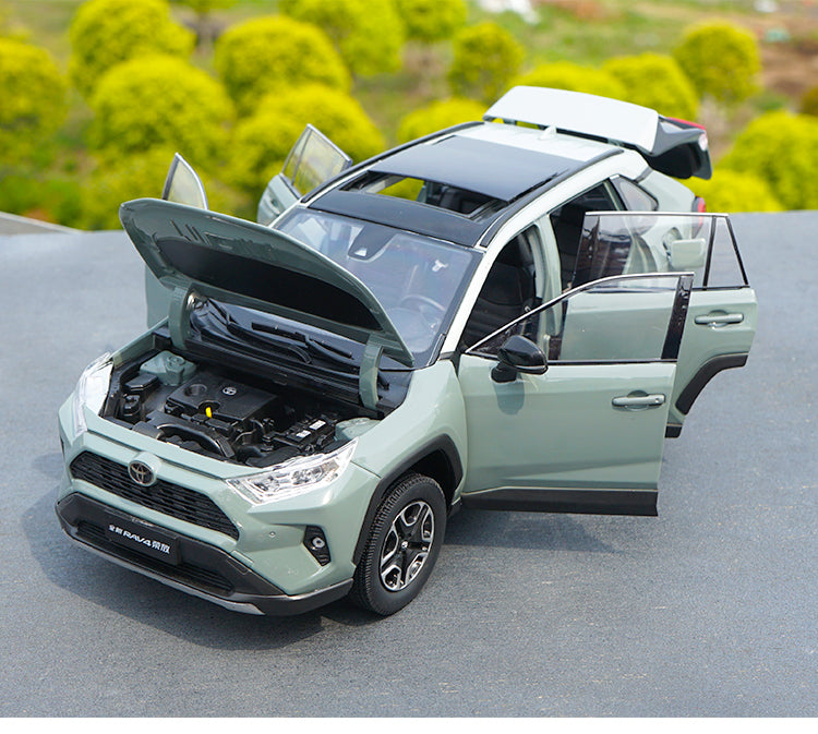 Original factory collectible 1:18 FAW Toyota brand new RAV4 2019 model diecast scale SUV car model for promotional gift Original factory collectible 1:18 FAW Toyota brand new RAV4 2019 model diecast scale SUV car model for promotional gift