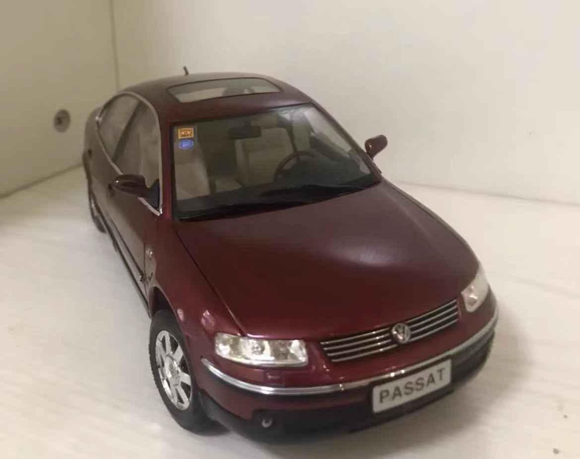 1:18 Volkswagen VW Passat B5 dark red scale car model for gift, collection 1:18 Volkswagen VW Passat B5 dark red scale car model for gift, collection
