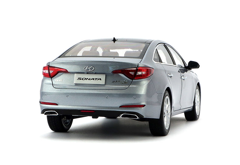 Original factory authentic Hyundai 1:18 alloy toy vehicle metal Sonata 9 diecast car model with small gift Original factory authentic Hyundai 1:18 alloy toy vehicle metal Sonata 9 diecast car model with small gift