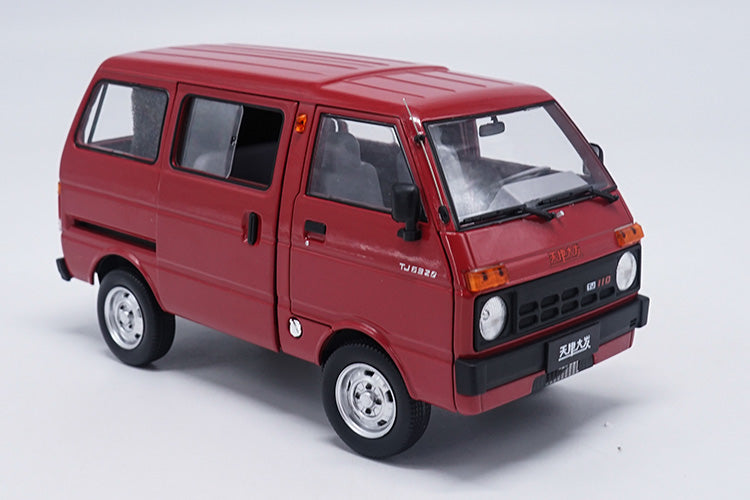 1/18 Die cast Tianjin DAFA HUALI TJ110 ( DAIHATSU ) van Taxi wagon model Red version 1/18 Die cast Tianjin DAFA HUALI TJ110 ( DAIHATSU ) van Taxi wagon model Red version