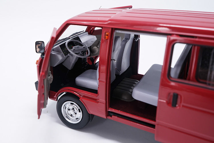 1/18 Die cast Tianjin DAFA HUALI TJ110 ( DAIHATSU ) van Taxi wagon model Red version 1/18 Die cast Tianjin DAFA HUALI TJ110 ( DAIHATSU ) van Taxi wagon model Red version