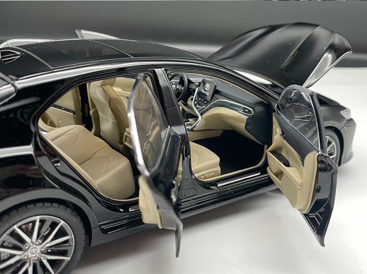 Original factory 1:18 GAC Toyota all new eighth 8th generation Camry 2021 double engine diecast car model Original factory 1:18 GAC Toyota all new eighth 8th generation Camry 2021 double engine diecast car model