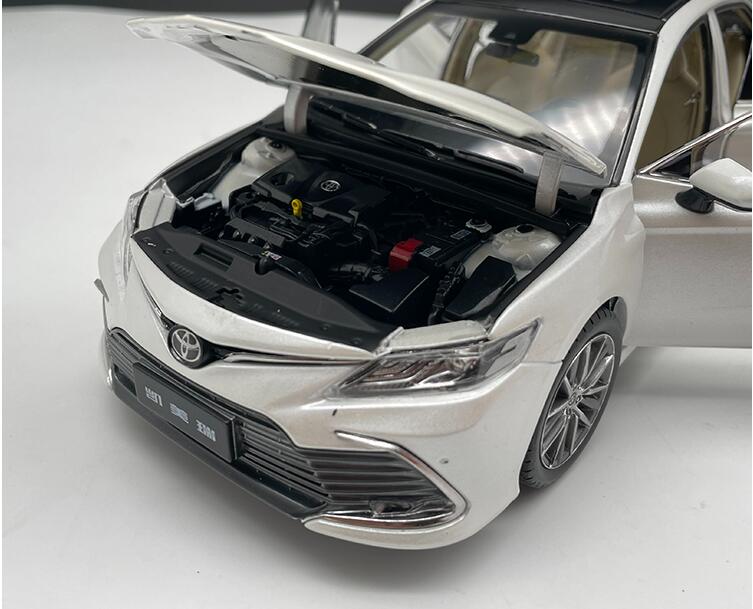Original factory 1:18 GAC Toyota all new eighth 8th generation Camry 2021 double engine diecast car model Original factory 1:18 GAC Toyota all new eighth 8th generation Camry 2021 double engine diecast car model