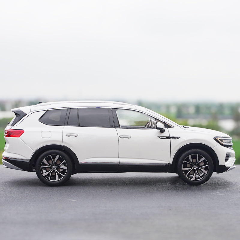 Original factory 1:18 FAW VW TALAGON 2021 diecast SUV alloy simulation car model for gift, collection Original factory 1:18 FAW VW TALAGON 2021 diecast SUV alloy simulation car model for gift, collection