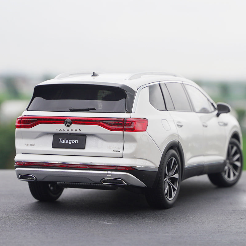 Original factory 1:18 FAW VW TALAGON 2021 diecast SUV alloy simulation car model for gift, collection Original factory 1:18 FAW VW TALAGON 2021 diecast SUV alloy simulation car model for gift, collection