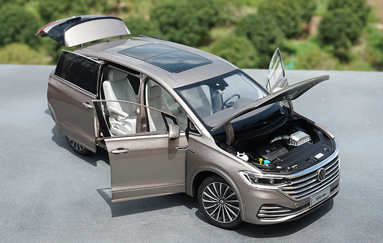 Original Authorized Authentic 1::18 Volkswagen Viloran Toys car models for gift, collection Original Authorized Authentic 1::18 Volkswagen Viloran Toys car models for gift, collection