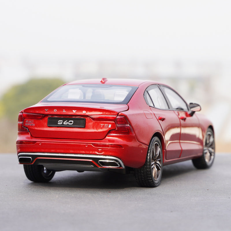 Original factory New Generation 1:18 Volvo S60 2020 diecast car model for gift, toys Original factory New Generation 1:18 Volvo S60 2020 diecast car model for gift, toys
