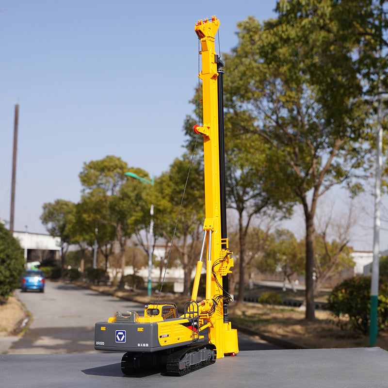 1/35 Scale Model XCMG XR220 Rotary Drilling Rig Diecast Model 1/35 Scale Model XCMG XR220 Rotary Drilling Rig Diecast Model