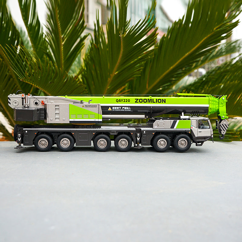 Original factory 1:50 high quality Diecast Zoomlion QAY220 Truck crane models for chistmas gift, collection Original factory 1:50 high quality Diecast Zoomlion QAY220 Truck crane models for chistmas gift, collection