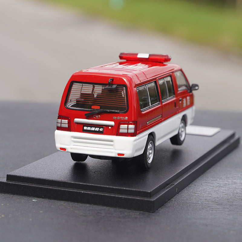 Original factory Southeast Deli 1:43 Red diecast firetruck simulation alloy car model for gift, toys Original factory Southeast Deli 1:43 Red diecast firetruck simulation alloy car model for gift, toys