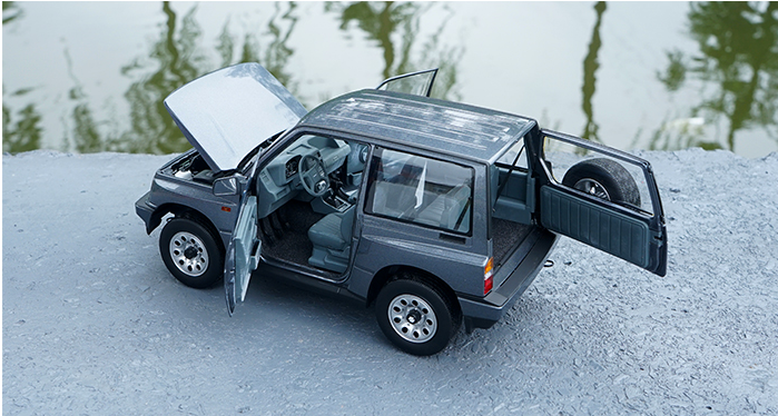 Original factory authentic 1:18 DORLOP diecast Suzuki Vitara Escudo car models for gift, toys, collection Original factory authentic 1:18 DORLOP diecast Suzuki Vitara Escudo car models for gift, toys, collection