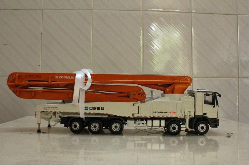 Original Authorized Authentic 1:38 Scania Truck Tractor Zoomlion 64X-6RZ Concrete Pump Truck DieCast Toy Model for Christmas gift,collection Original Authorized Authentic 1:38 Scania Truck Tractor Zoomlion 64X-6RZ Concrete Pump Truck DieCast Toy Model for Christmas gift,collection