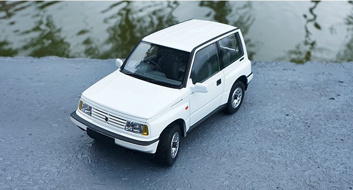 Original factory authentic 1:18 DORLOP diecast Suzuki Vitara Escudo car models for gift, toys, collection Original factory authentic 1:18 DORLOP diecast Suzuki Vitara Escudo car models for gift, toys, collection