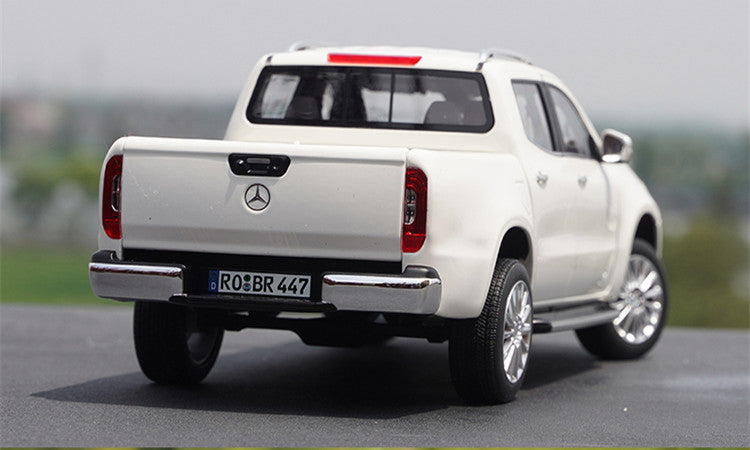 1:18 NOREV Mercedes-Benz X-Class Pickup Truck Diecast Model – Luxury Alloy Replica with Opening Doors, Suspension & Engine Detail