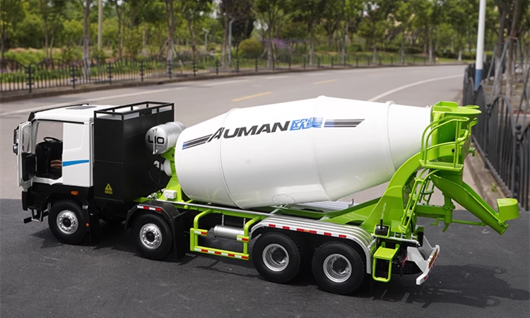 Authentic 1:24 Scale Foton Auman EST LOXA L10 8*4 Diecast Concrete Mixer Truck for Christmas gift,collection
