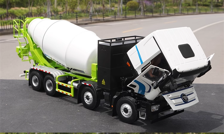 Authentic 1:24 Scale Foton Auman EST LOXA L10 8*4 Diecast Concrete Mixer Truck for Christmas gift,collection