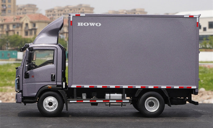 Collectible 1:24 sinotruk HOWO Tongshui alloy light truck model-metal box truck model for gift