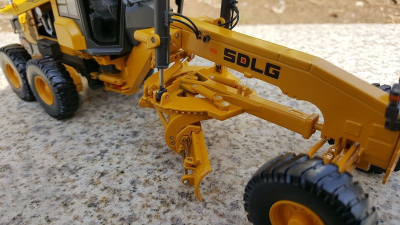 High quality 1:35 Lingong G9190 Grader Diecast Model – High Simulation Alloy Construction Vehicle