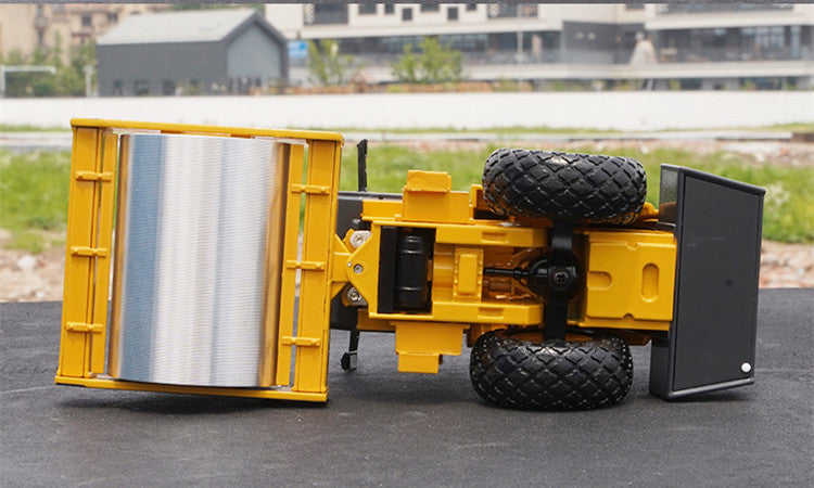 High quality collectiable 1:35 SHANTUI SR260M Single Drum Road Roller Diecast Model for gift