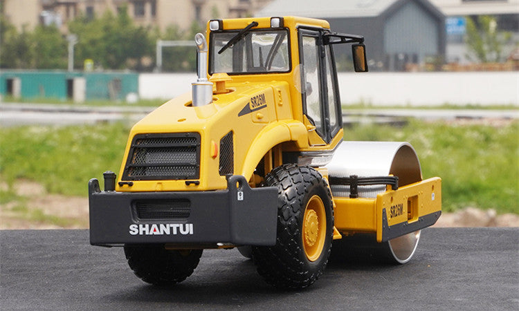 High quality collectiable 1:35 SHANTUI SR260M Single Drum Road Roller Diecast Model for gift