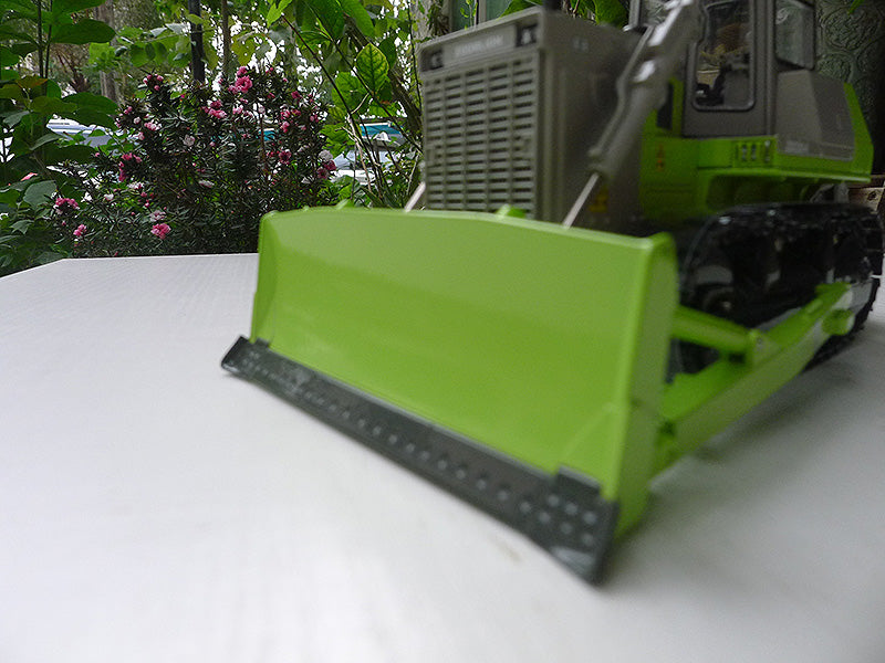 High quality 1:35 ZOOMLION ZD220-6 Realistic bulldozer miniature – Alloy Heavy Equipment Replica with Movable Blade & Ripper