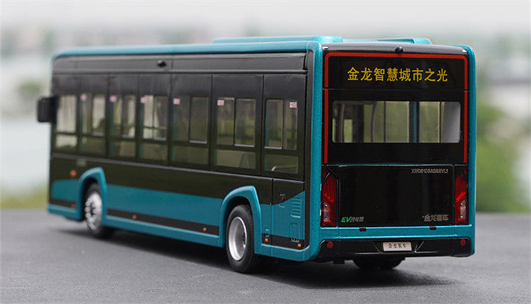 1:38 Xiamen King Long Smart City Light 5G Connected  XMQ6105G collectible city bus – High Simulation Collectible Diecast Bus with Opening Doors & Light Effects